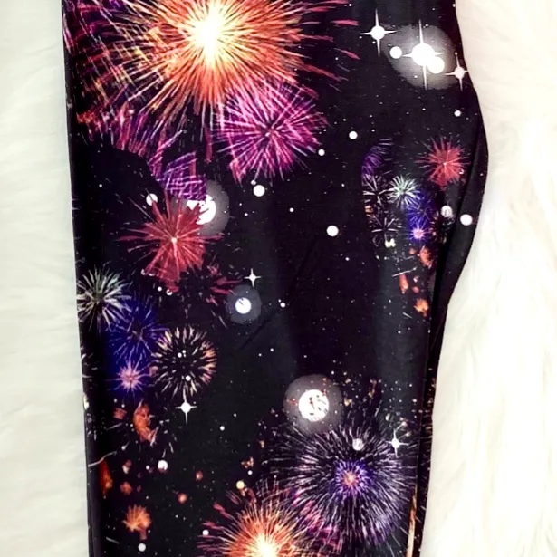 July 4th FIREWORKS SOFT Capri Leggings Independence Day Red White Blue rts