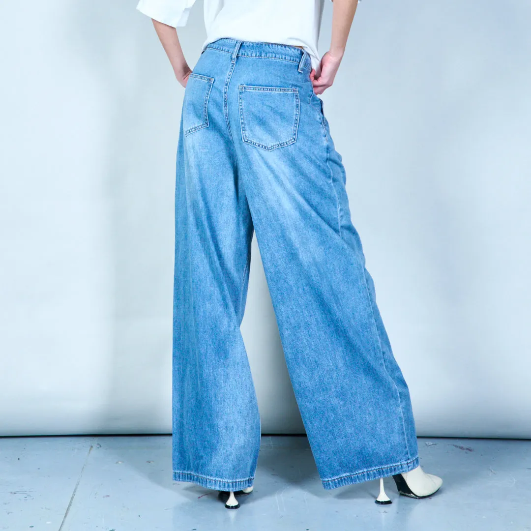 Relaxed fit pleated denim pants wholesale