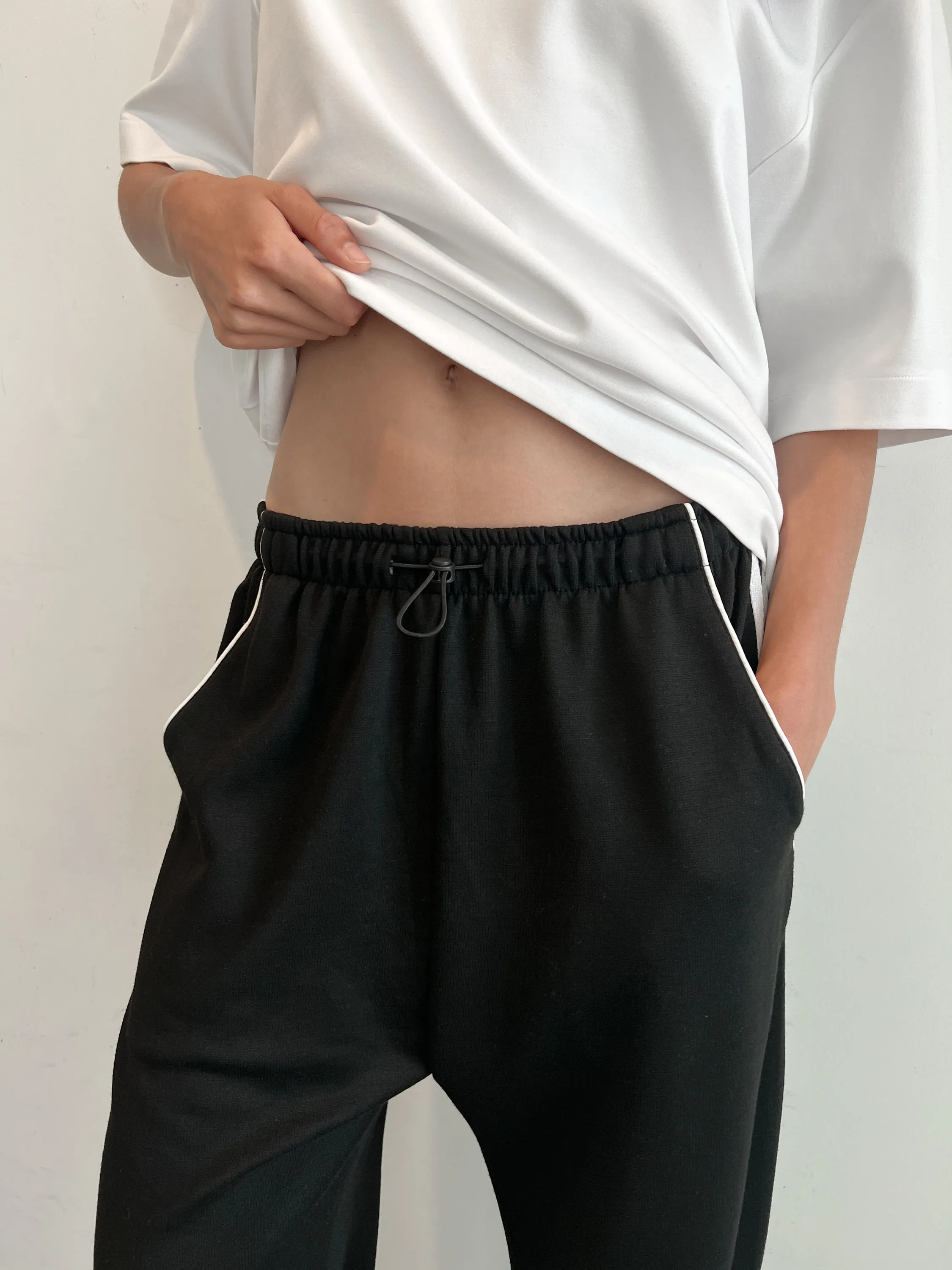 SIDE PIPING PANTS