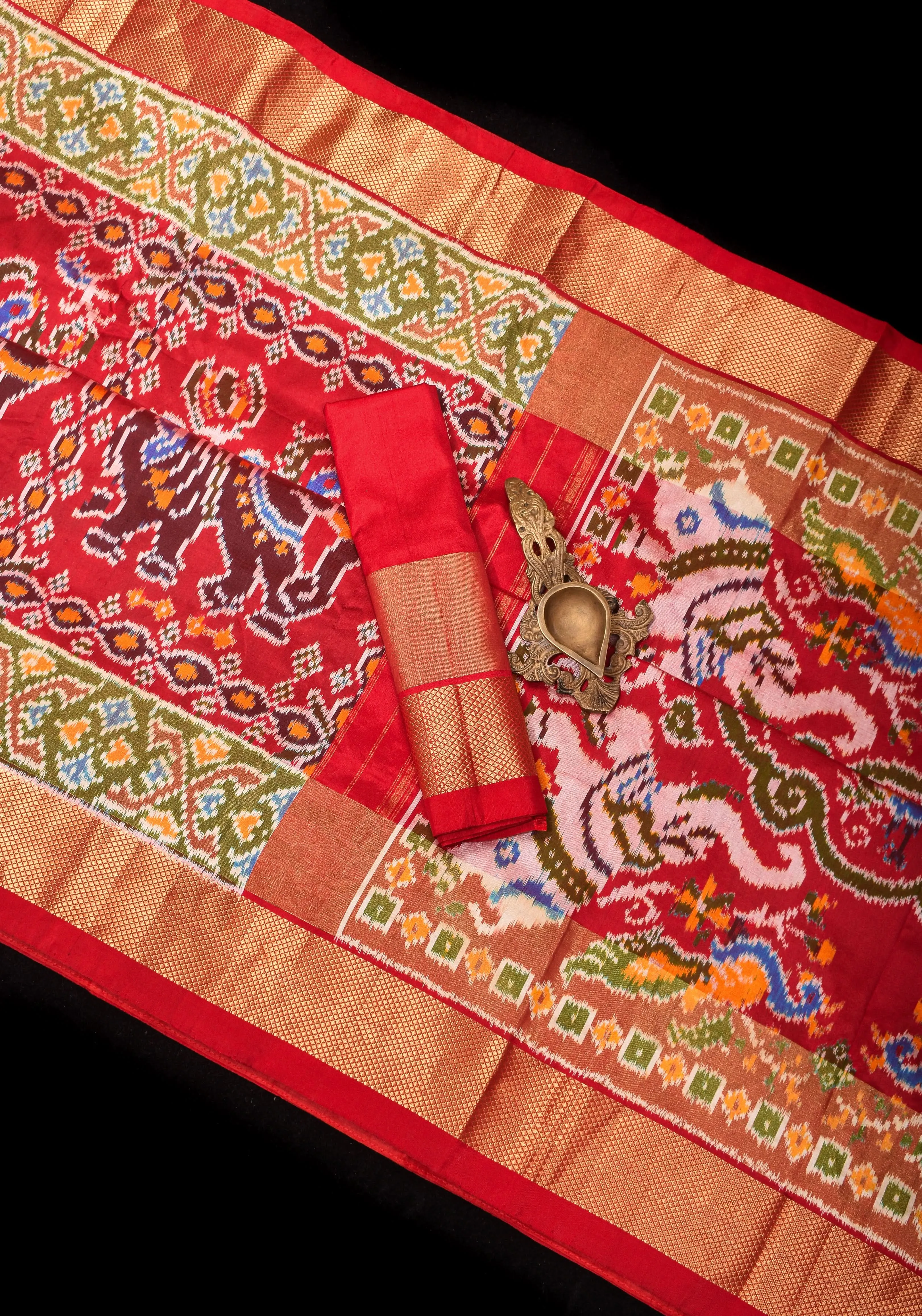 Unique Red Kanjivaram Ikkat fusion Silk Saree with Vanasingaram Pattern and Zari border I SILK MARK CERTIFIED