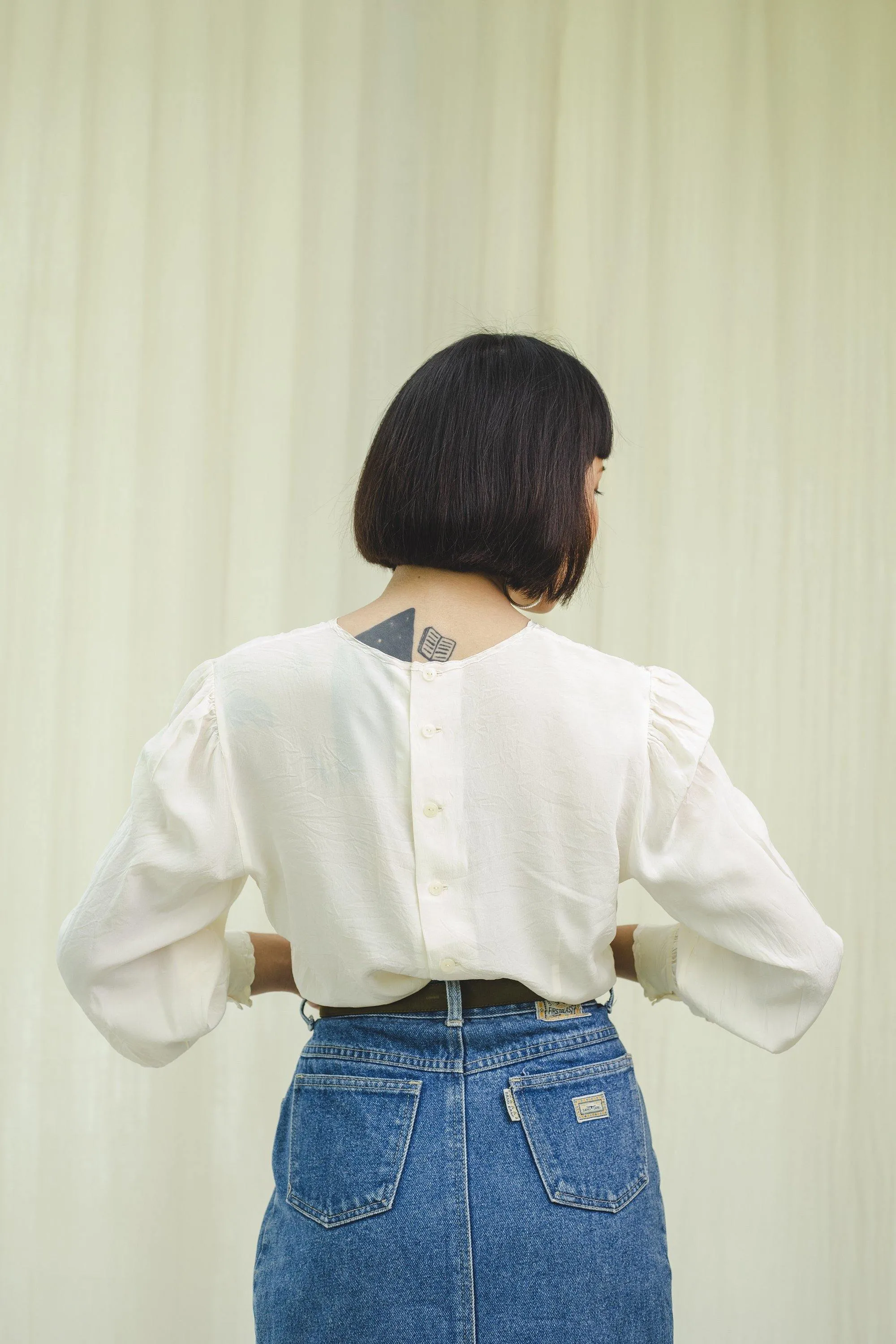 Vintage Silk Cuff Sleeved V-neckline White Blouse